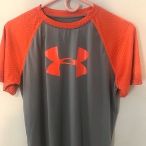 Under Armour t-shirt